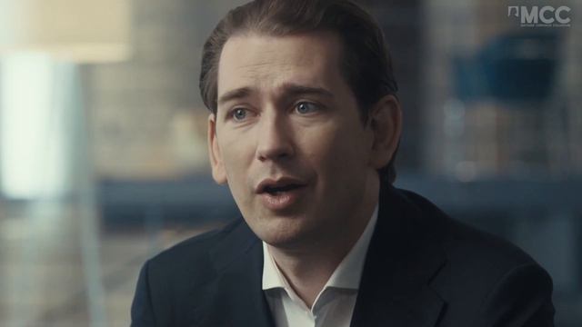 Sebastian Kurz az Uránia moziban - magyarországi filmpremier és panelbeszélgetés смотреть онлайн