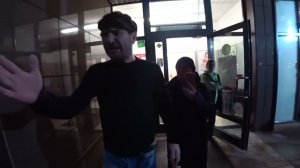 Борзый кавказец нападает,  получает перцем и бежит от полиции