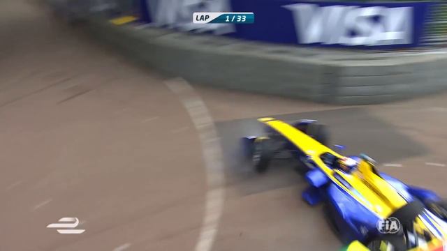 Buemi & Di Grassi Crash In Dramatic Title Decider! - Formula E смотреть онлайн