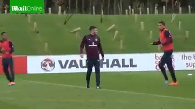 Adam Lallana scores thumping header... смотреть онлайн