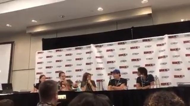 Melanie Scrofano And Tim Rozon talking about Dominique P-C training for the cheerleading scene смотреть онлайн