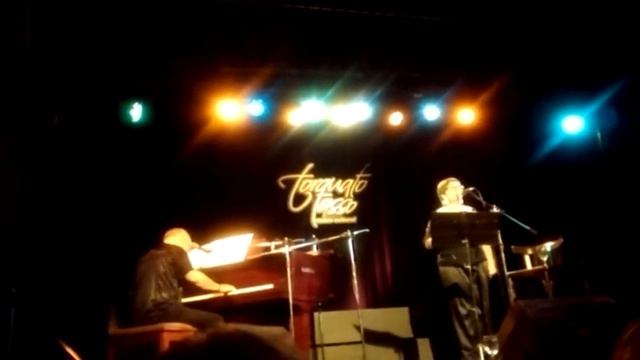 Hugo Fattoruso y Laura Canoura en el Tasso смотреть онлайн