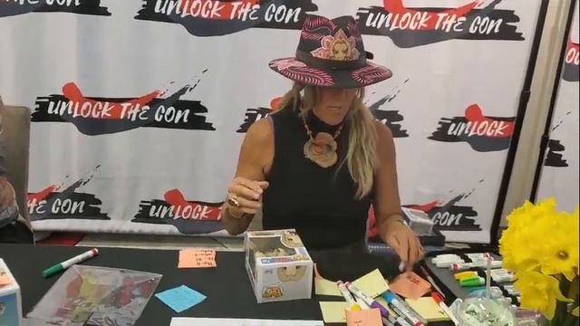 Meeting Debi Mae West | (Voice of Lady Tsunade and Christie From Tekken 5) смотреть онлайн