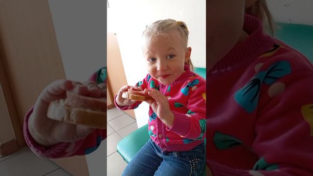 Бутерброд #простомама #семья #семейныйканал #прикол #юмор #Алиса #бутерброд #простоквашино #люблюеё