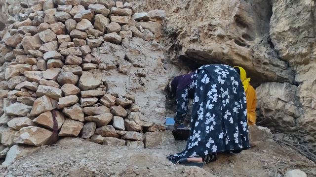 Viewers' Help: Shelter To Keep 6 Sisters In The Mountains, Cooking In Nature