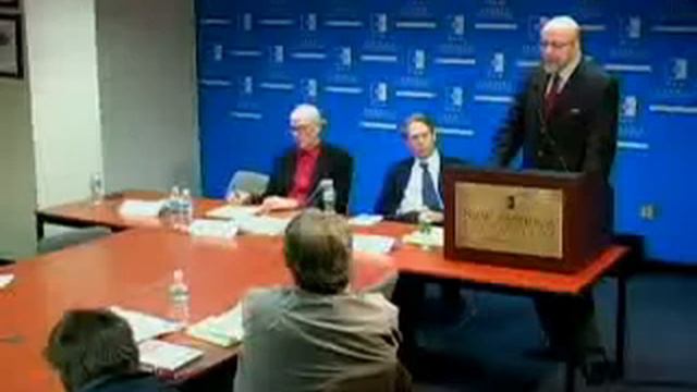 Dimitri K. Simes - Liberal Democracy vs. Autocracy смотреть онлайн