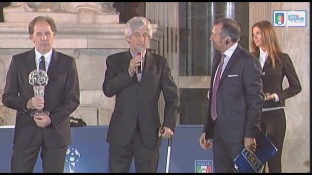 Gianni Rivera premiato alla Hall of Fame 2013 смотреть онлайн