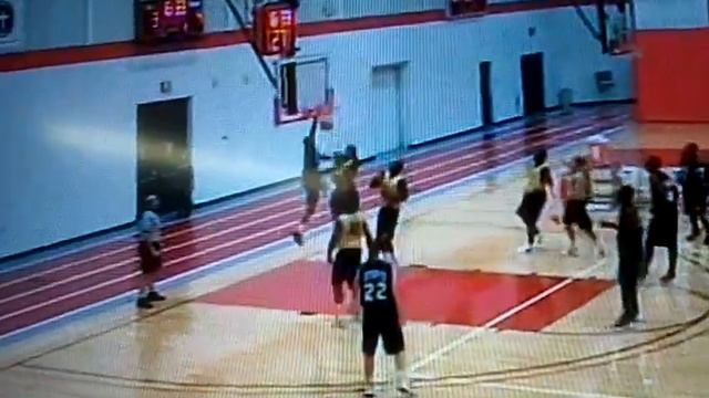 Will kemp-harris dunks on GCC player смотреть онлайн
