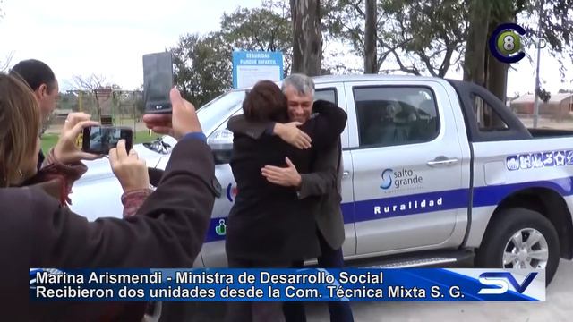 Marina Arismendi recibió en Salto vehículos donados por CTM para el uso de pequeños productores (HD смотреть онлайн