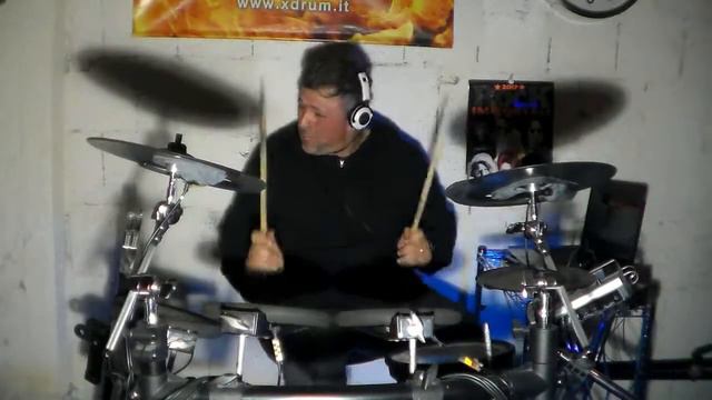 Paolo Salvati-My Latin jam - FDT drumless track смотреть онлайн