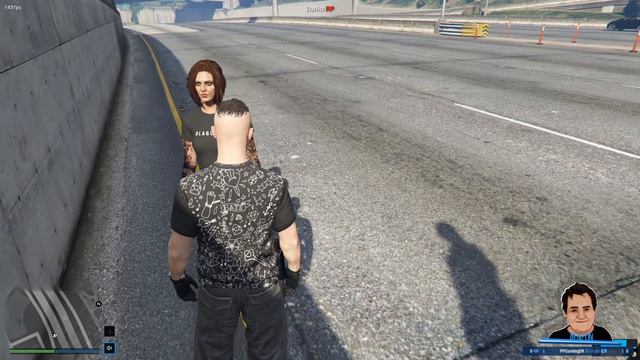 Konrad truer byen med jægerbombs! - Svinet til ved trafikstop! - Politibil torpedere Ejler! смотреть онлайн