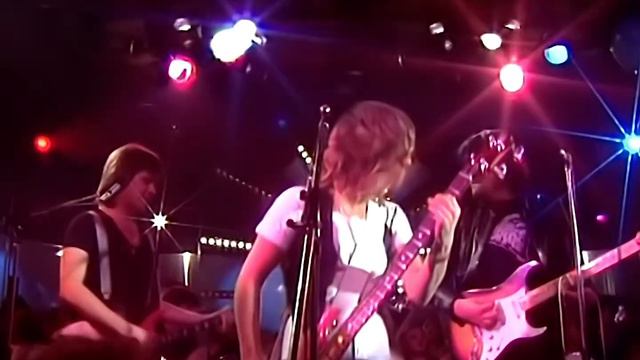 Suzi Quatro - She's In Love With You (Remastered In 4K)