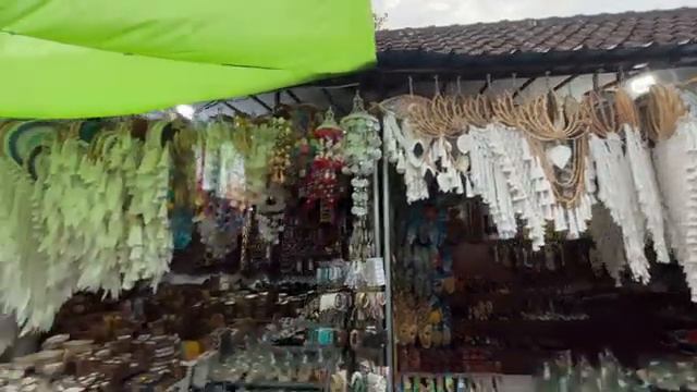 Прекрасный Убуд (Бали, Индонезия). Прогулка по улицам города смотреть онлайн