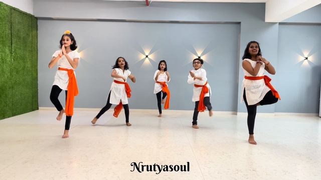 Deva Shree Ganesha | Agneepath | Ganesha Dance Video | Nrutyasoul Studio | Sunil Chavan