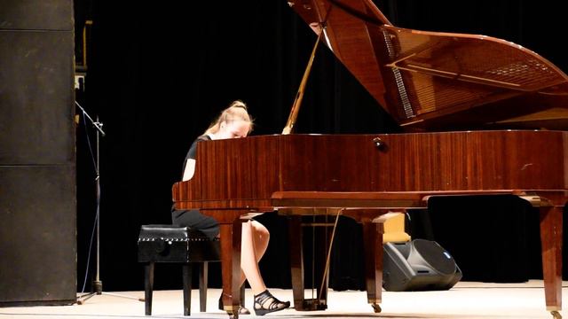 Sváteční koncert Základní umělecké školy Uherský Brod - 11. 12. 2019 смотреть онлайн