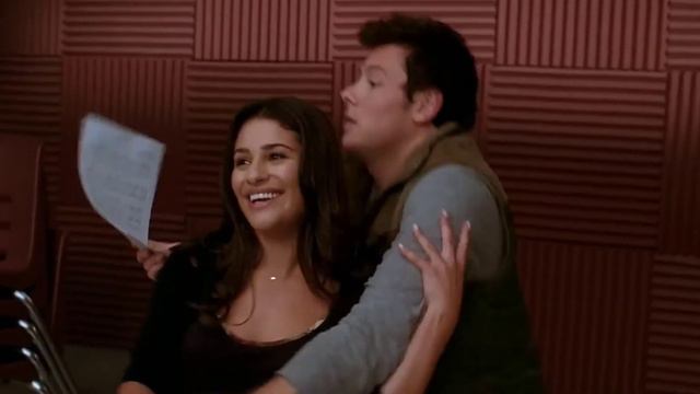 Glee - Smile from "Mattress" 01x12 смотреть онлайн