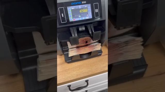 ДЕНЬГИ ЗДЕСЬ! #деньги #машины #заработок #финансы #психология #фонк #автоломбард