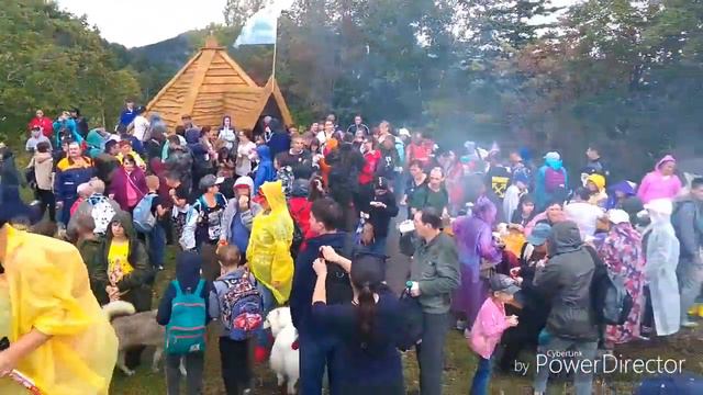 Прогулка по лесу, клуб путешественников смотреть онлайн