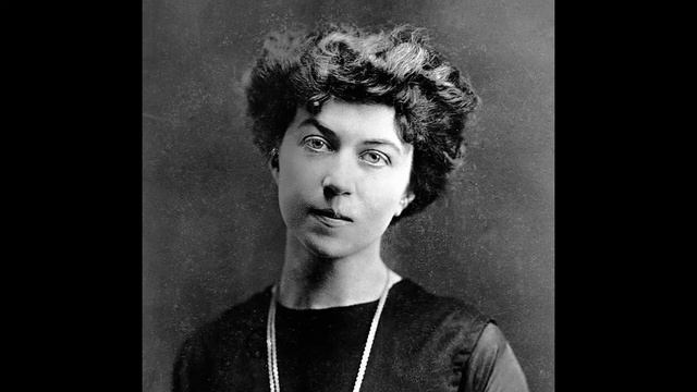 Подкаст "Новая Нормальность" - А. Коллонтай "Большая любовь" #18 смотреть онлайн