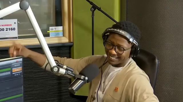 #podcastfriday : Luc Eymael, Kaizer Chiefs, Thembikosi Lorch, Muhsin Ertugral, Khama Billiat #SNAWA смотреть онлайн