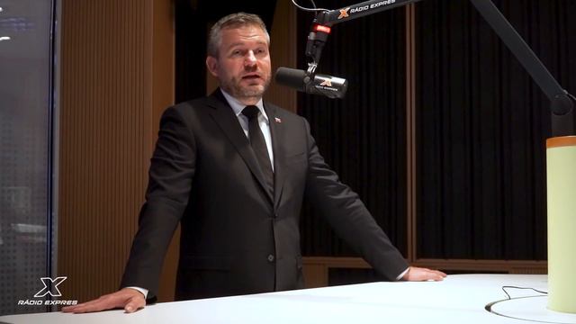 Peter Pellegrini - Na 50 dňové prieskumové moratórium sa ťažko hľadá logika смотреть онлайн