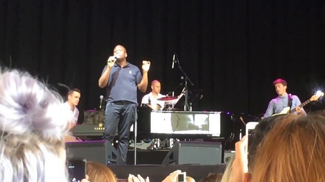 Poor Unfortunate Souls (The Little Mermaid) - Tituss Burgess - Elsie Fest 2016 смотреть онлайн