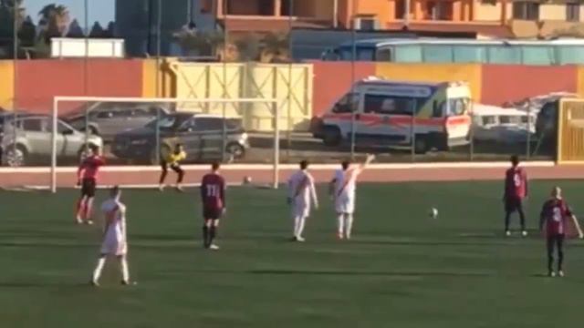 Vibonese-Isola C. Rizzuto gol su rigore di Bubas смотреть онлайн