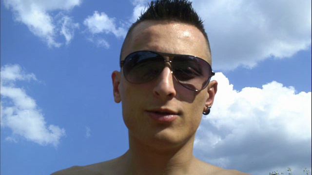 DJ REY VERSIONANDO PURPURINA DE ALBERTO GAMBINO ELECTRO HOUSE смотреть онлайн