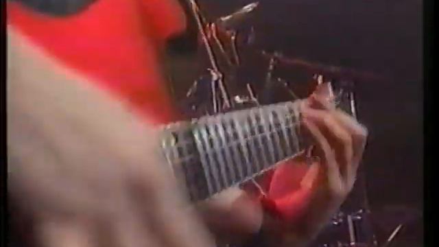 GIANT / DAN HUFF - I Can't Get Close Enough ( LIVE ) смотреть онлайн