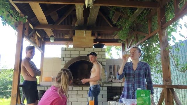 VLOG: ТУСИМ НА ДАЧЕ! ЛЕТО,КАЙФ! ЖАРИМ ШАШЛЫКИ! ТУНЦУЕМ В PlayStation! смотреть онлайн