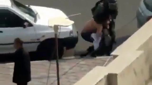 Brutally Beating my Brother смотреть онлайн