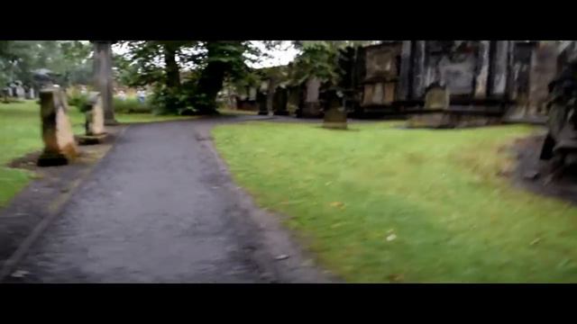 Exploring famous Haunted Greyfriar's Kirkyard,scotland (History in description). смотреть онлайн