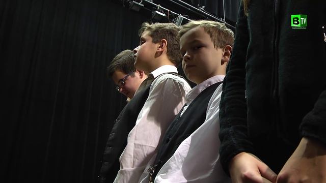 A Nemzeti Színházban szereplelt a Balmazújvárosi Színjátszó Kör смотреть онлайн