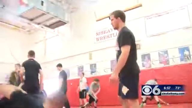 4x NCAA champion visits Journeymen Wrestling смотреть онлайн