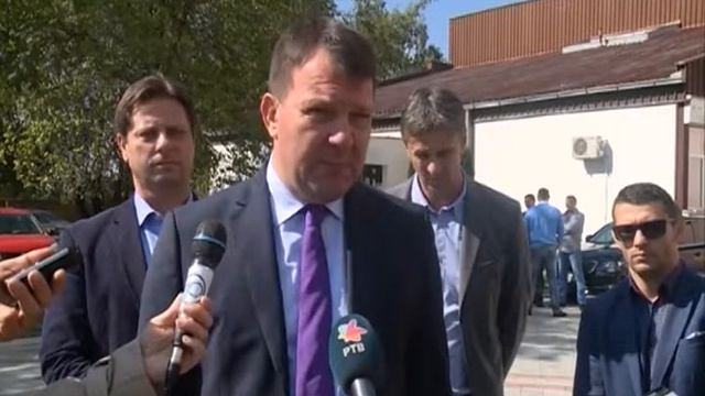 Davor Štefanek otvara novoizgrađenu sportsku halu u Gložanu смотреть онлайн