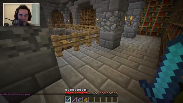 Minecraft: TRICKSHOTTING WARDEN (Cops N' Robbers 3.0) смотреть онлайн