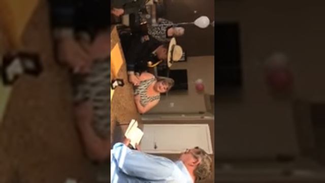 John and Patti Hoyt смотреть онлайн