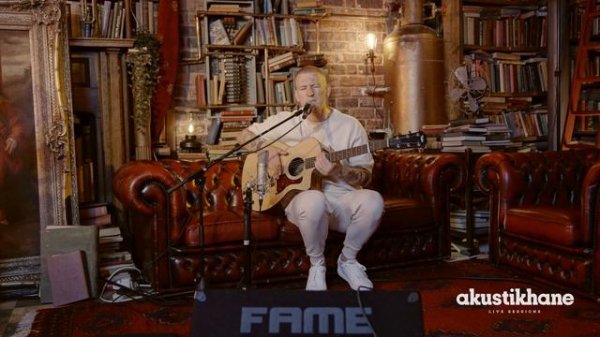 Nathan Evans - Wellerman  / Live For Akustikhane @London