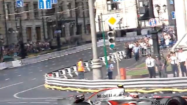 BMCR '09: Heikki Kovalainen's perfomance at Moscow Racing Show (part 1) смотреть онлайн