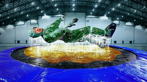 {дюшес} БАТУТ VS СУПЕР ЛИПКИЙ КЛЕЙ!