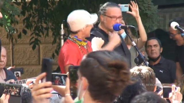 Manu Chao e Cisco Pza Alimonda 2021 Genova ''Clandestino'' смотреть онлайн