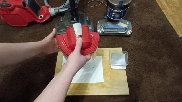 Measured Deep Clean test: Electrolux Canister vs Shark Upright смотреть онлайн