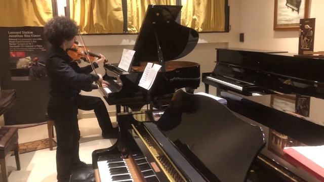 Esteban Rossi, Andres Pelaez, Piazzolla, ave Maria. Hailun pianos смотреть онлайн