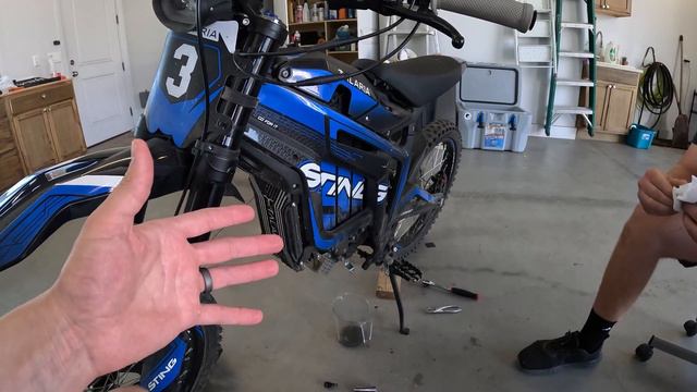 (HOW TO) Talaria Sting R Gear-box Oil Change // Must Watch! Updated Standards from Talaria! смотреть онлайн