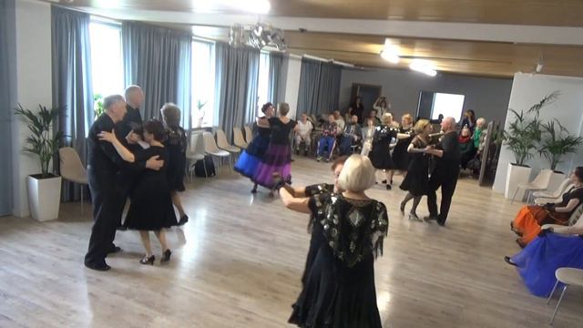 Сонтэ Тугезэ \ Saunter Together Sequence Dance. КСТ Петр Первый в гостях в ЦДМ Тушинское 12. 05 23 смотреть онлайн