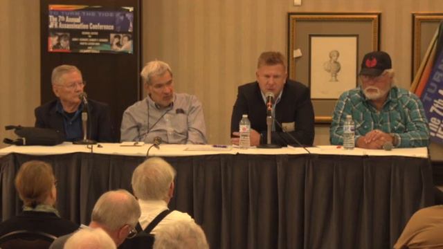 Roger Craig Jr. and an all-star panel discuss Roger Craig at the 2019 JFK Assassination Conference. смотреть онлайн