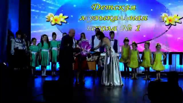 Директор ДМШ №1 Карелова Светлана Владимировна (награждение учащихся) смотреть онлайн