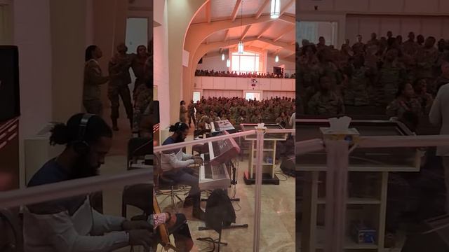 Kirk Franklin - I Smile The Chapel was 🔥🔥 Today!! смотреть онлайн