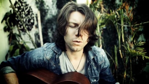 Patrick Fugit Sings Hang Me by Dave Van Ronk