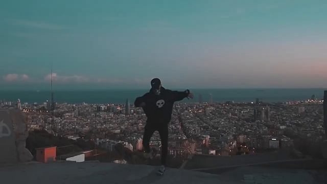 Shuffle Dance 2024 / Sexy Girl's Stunning Moves! / Alan_Walker